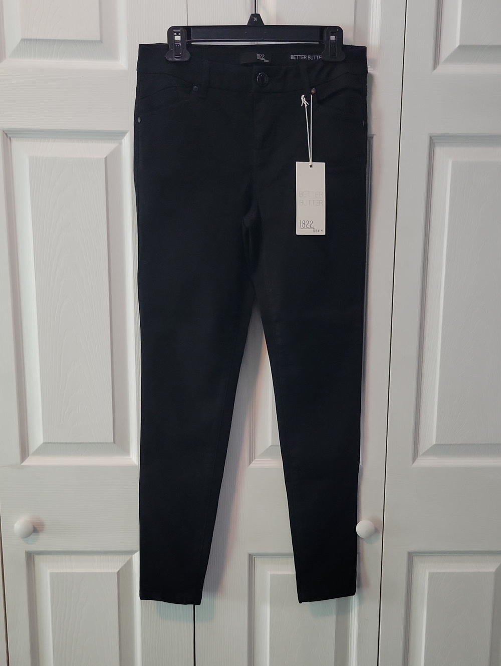 1822 Denim Black Skinny Women’s Jeans